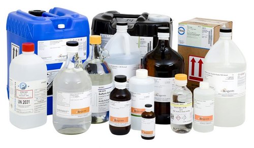 روش اصولی و ایمن نگهداری مواد شیمیایی خطرناک در آزمایشگاه و انبار